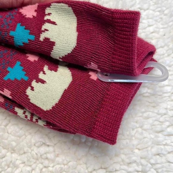maroon burgundy winter snowflake socks never worn bears snowflakes - Picture 3 of 4